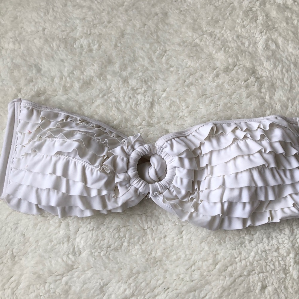 White strapless bikini top